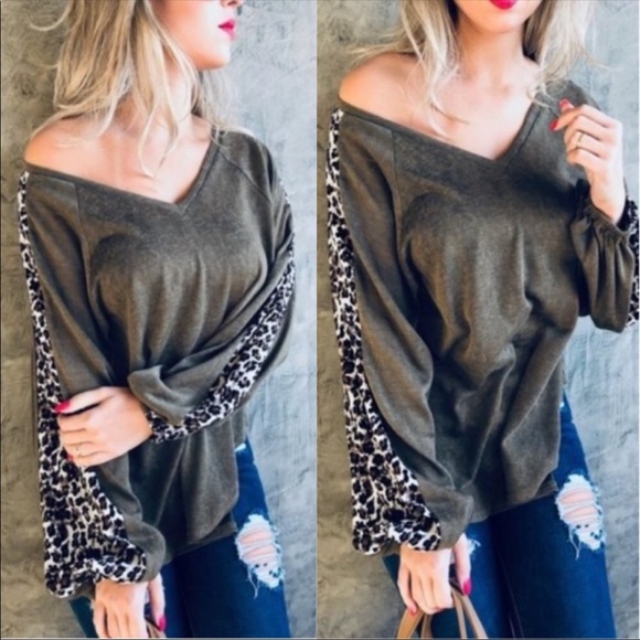 October Love Tops - NEW!  BROWN KNIT V-NECK TOP